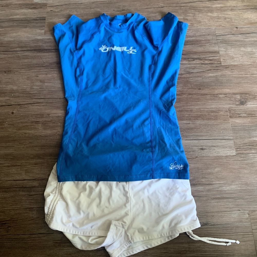 O’Neil Surf T and boy short bottoms - great fit for surfing